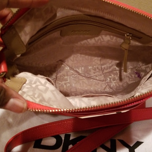 Purse - Picture 2 of 2